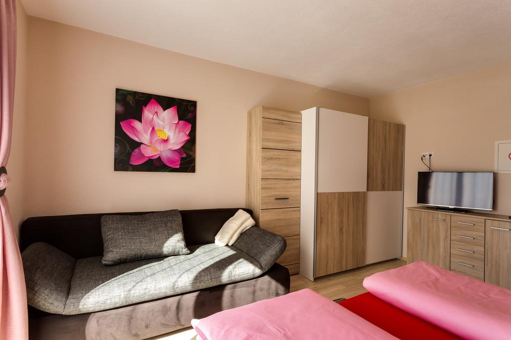 Biancas Ferienwohnung Im Haus Roswitha Tumpen Extérieur photo