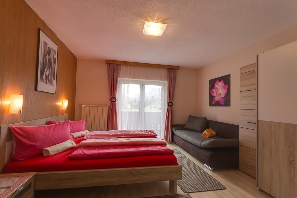 Biancas Ferienwohnung Im Haus Roswitha Tumpen Extérieur photo